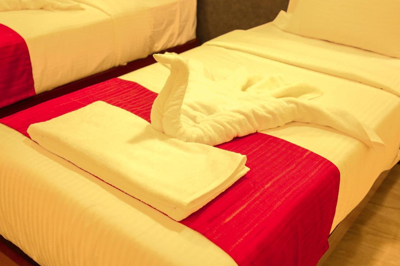 Hotel Sera Grand Chennai Esterno foto