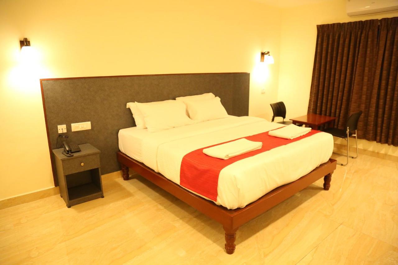 Hotel Sera Grand Chennai Esterno foto